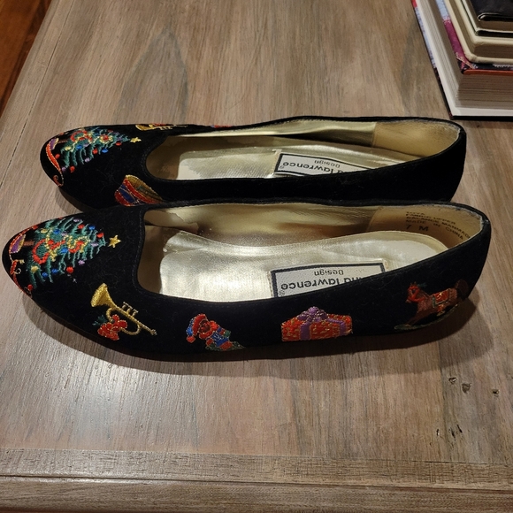 Christmas black velvet flats, 90's Donna Lawrence size 7 excellent condition - Picture 3 of 8